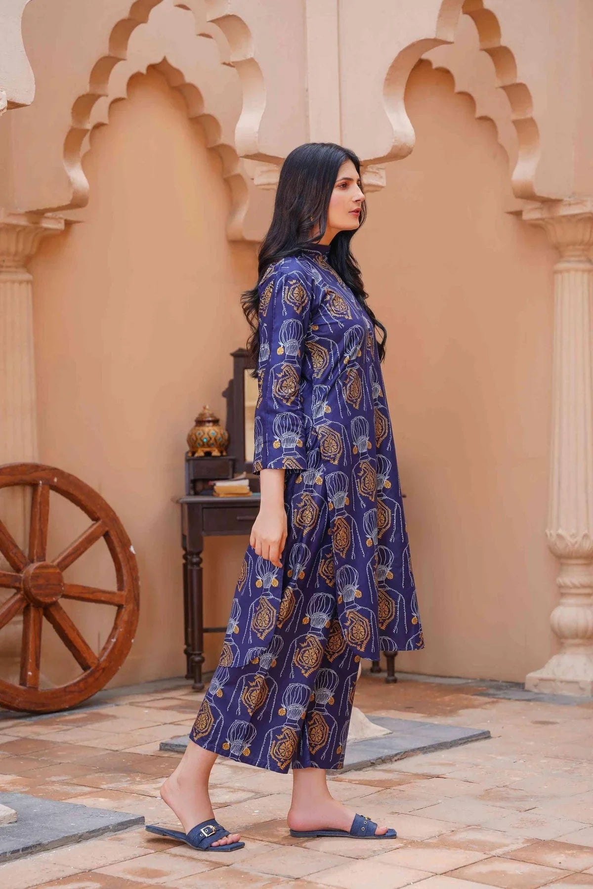 2 Pcs Women's Stitched Linen Block Printed Shirt and Trouser
