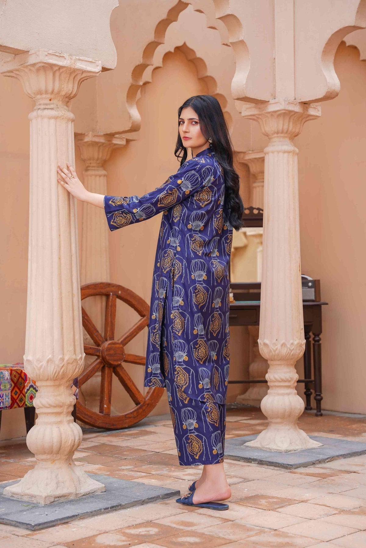 2 Pcs Women's Stitched Linen Block Printed Shirt and Trouser