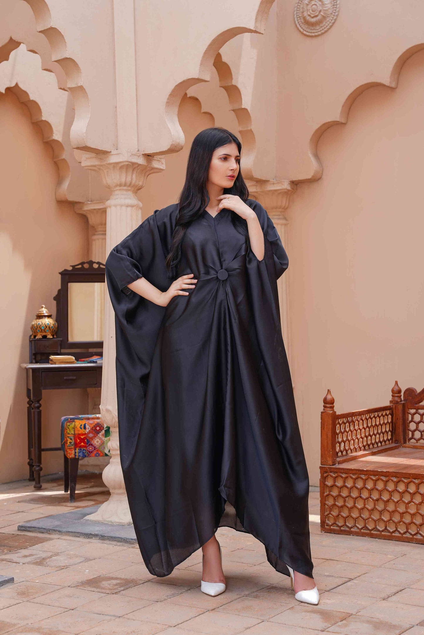 1 Pc Women's Stitched Silk Plain Kaftan