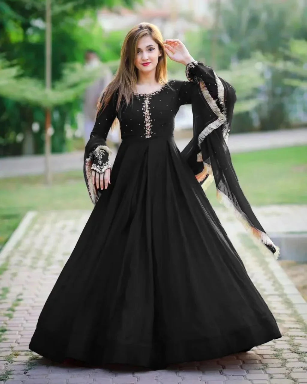 Kaya Work Embroidered Maxi โ 3 Pcs