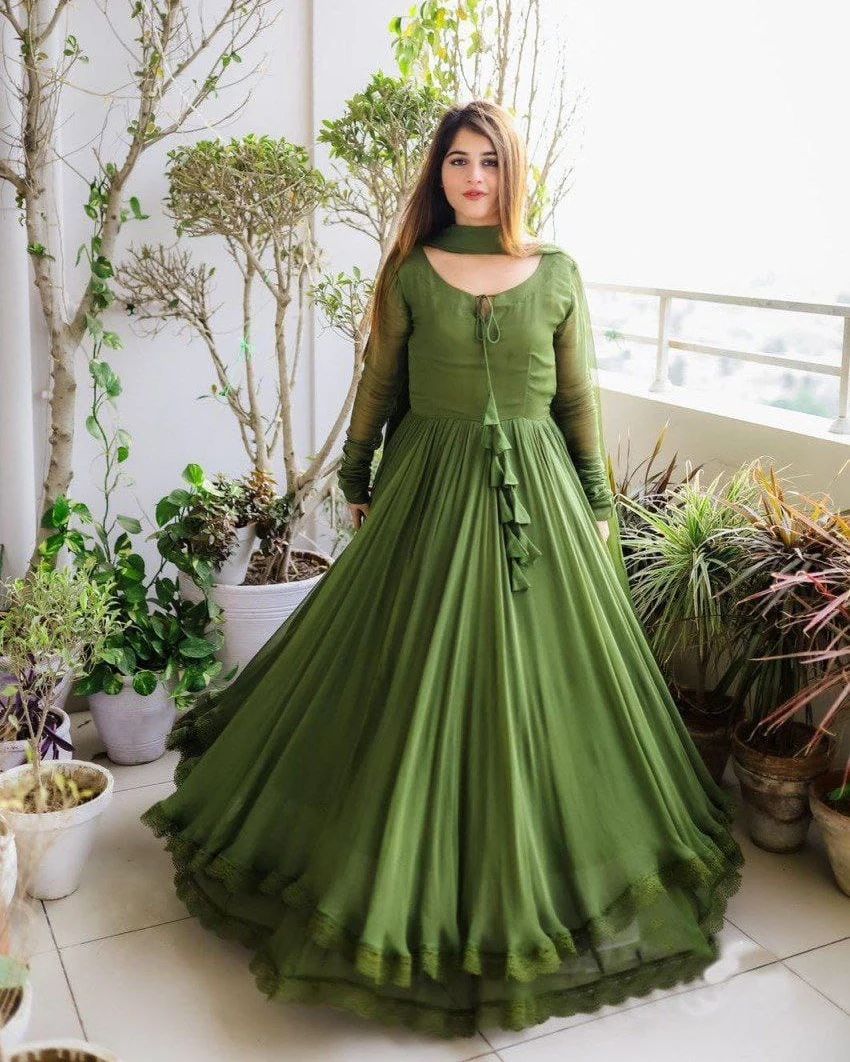 Party Wear Long Gown β 3 Pcs Women's Stitched Chiffon Plain Suit