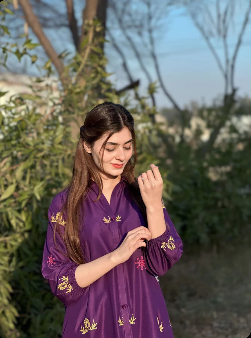 2 Pcs Women's Stitched Linen Embroidered Suit