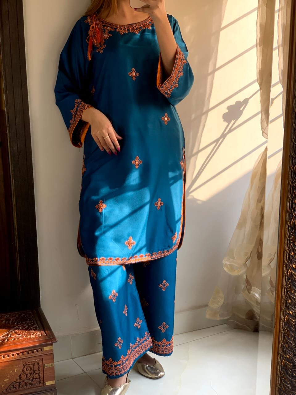 2 Pcs Women's Stitched Linen Embroidered Shirt and Trouser