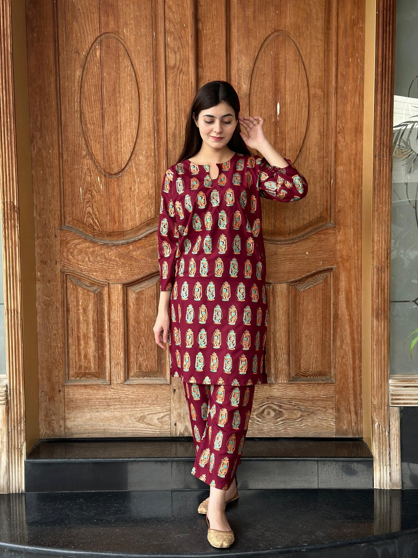 2 Pcs Women's Stitched Arabic Lawn Printed Shirt And Trouser