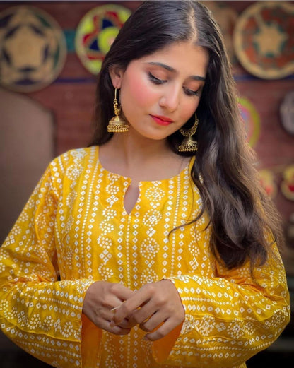 2 Pcs Women's Stitched Lawn Chunri Printed Suit