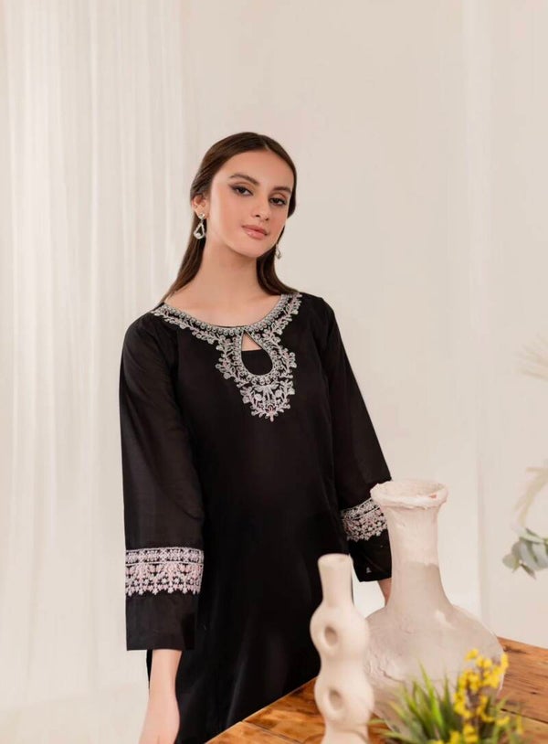 Tilla Work Embroidered Kurta & Trouser Set