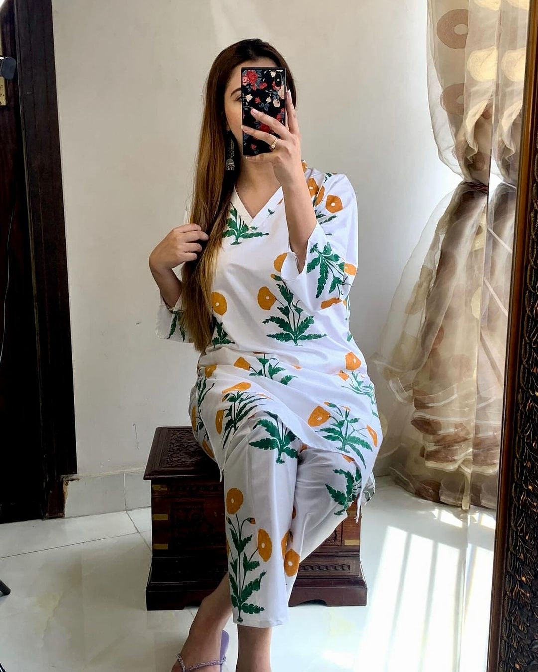 2 Pcs Women's Stitched Linen Printed Shirt and Trouser