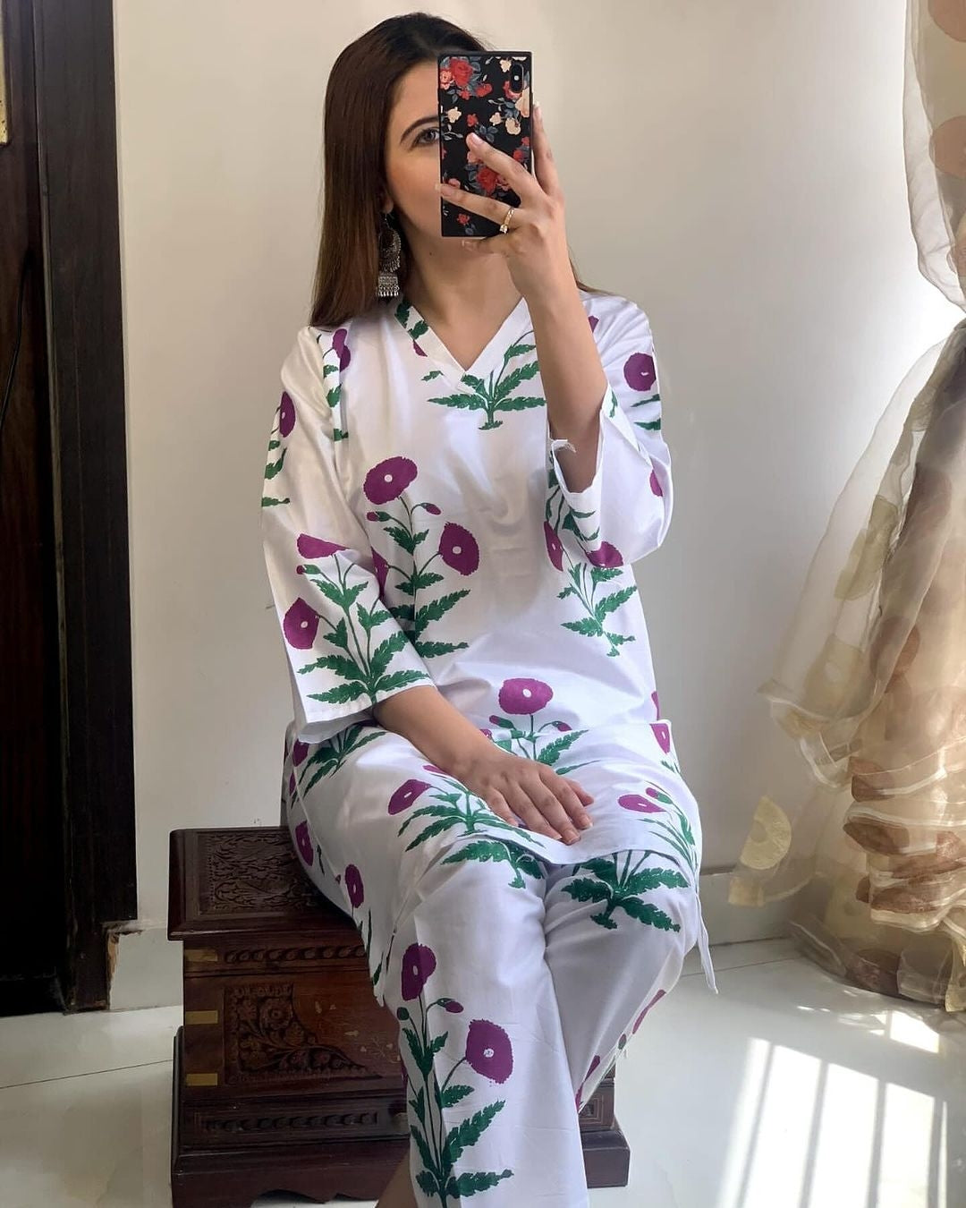 2 Pcs Women's Stitched Linen Printed Shirt and Trouser