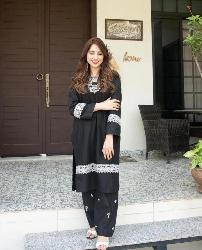 Tilla Work Embroidered Kurta & Trouser Set